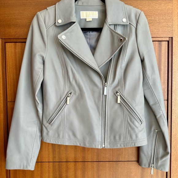 Women's Taupe Leather Jacket - Picture 8 of 9